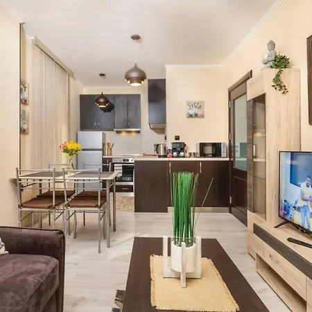 Cozy New 'casa ' ✵ Center ✵ شقة بلوفديف