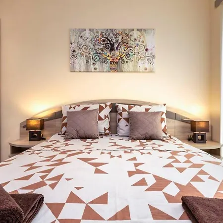 Cozy New 'casa ' ✵ Center ✵ * פלובדיב